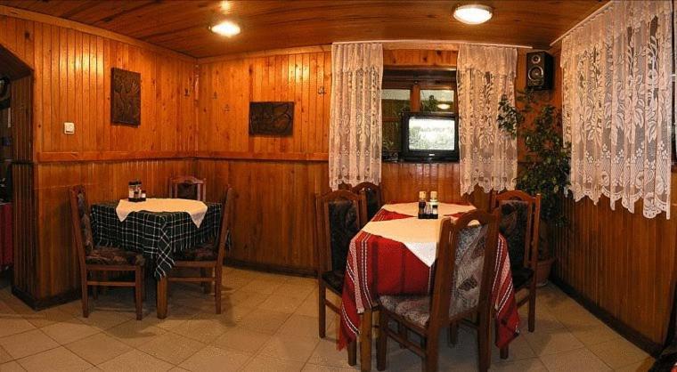 Hotel Vesta Kazanlŭk Eksteriør bilde